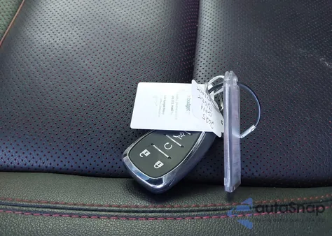 2025 Chevrolet Blazer Fwd Rs z USA, uszkodzony, nr VIN 3GNKBERSXSS184984